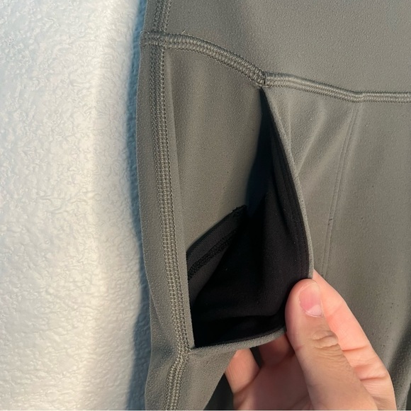 Lululemon Align Jogger Crop green 2 - Picture 3 of 12